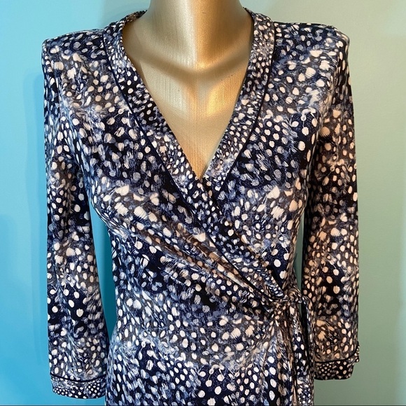 BNWOT  BCBGMAXAZRIA Ellyette wrap dress - Picture 5 of 11
